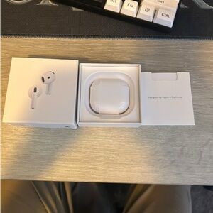 Apple AirPods with Charging Case